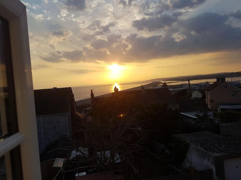 Seaview Cottage With Oodles Of Charm Sleeps 4 Портланд Екстериор снимка