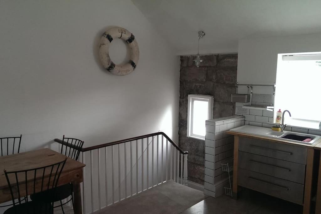 Seaview Cottage With Oodles Of Charm Sleeps 4 Портланд Екстериор снимка